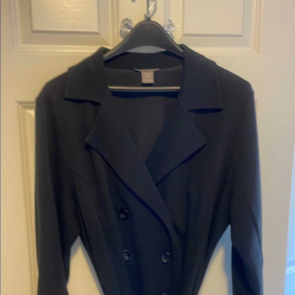Elegant Black Double-Breasted Women's Coat